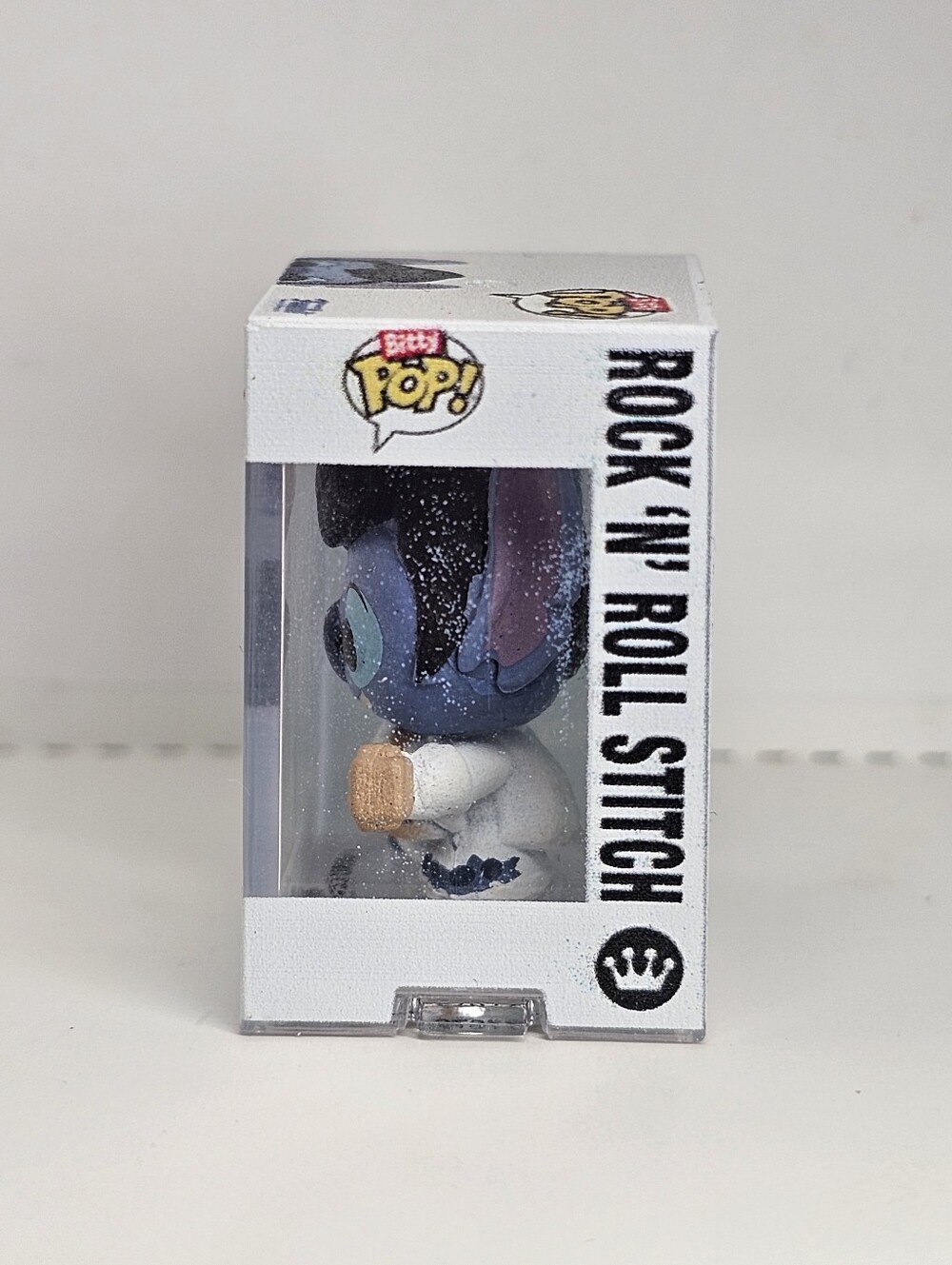 BITTY POP DISNEY: CHRISTMAS STITCH - ROCK & ROLL STITCH - Picture 3 of 5